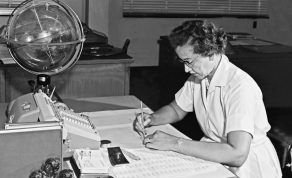 Legendary NASA Scientist Katherine Johnson Awarded The "Humanitarian Of All Mankind" Award